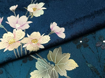 平和屋着物●豪華振袖　刺繍　草花文　暈し染め　金銀彩　銀糸　やまと誂製　正絹　逸品　AABI2061fy