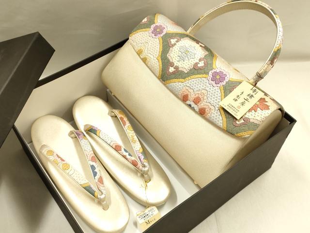 平和屋着物●和装小物　和装バッグ・草履セット　手刺繍　ハンドバッグ　本皮底　Mサイズ　逸品　未使用　AABI2317ay