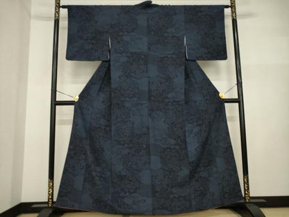 平和屋着物●本塩沢　110亀甲　流水花籬文　正絹　逸品　AABI2446ck