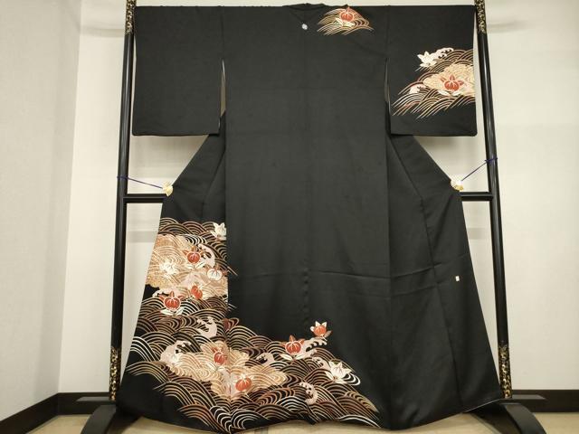 平和屋着物●十日町老舗ブランド　吉澤友禅　吾妻徳穂　訪問着　駒刺繍　立波橘文　黒地　金彩　正絹　逸品　AABI2453ck