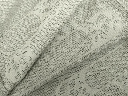 平和屋着物●本塩沢　110亀甲　草花文　正絹　逸品　AABI2506cs