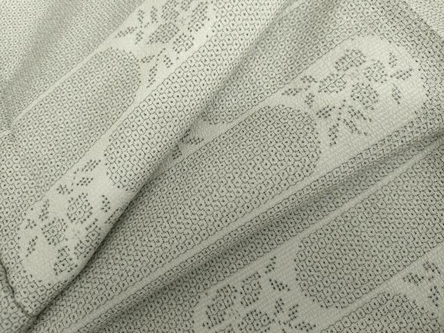 平和屋着物●本塩沢　110亀甲　草花文　正絹　逸品　AABI2506cs