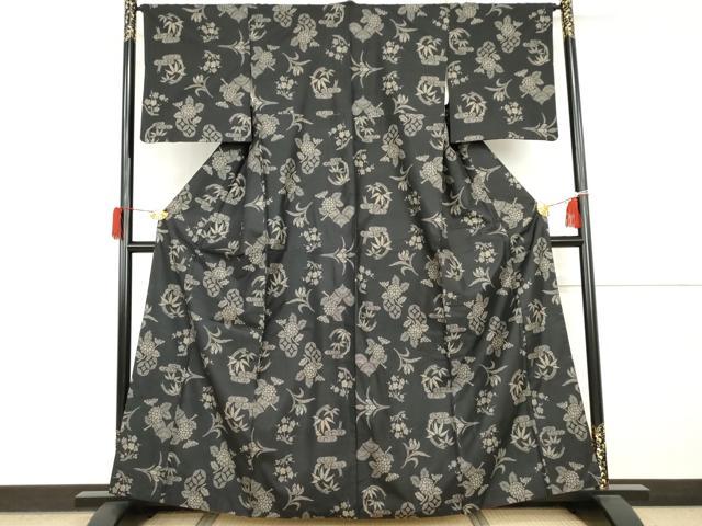 平和屋着物●本場大島紬　染大島　笹竹花丸文　黒地　正絹　逸品　AABI2518cs