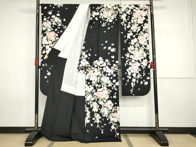 平和屋着物●豪華振袖　夜桜　舞蝶文　黒地　金銀彩　正絹　逸品　AABI2582cs