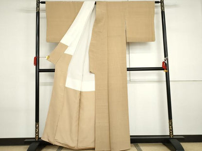 平和屋着物●上質な色無地　お召ちりめん　白橡色　正絹　逸品　AABI2590cs