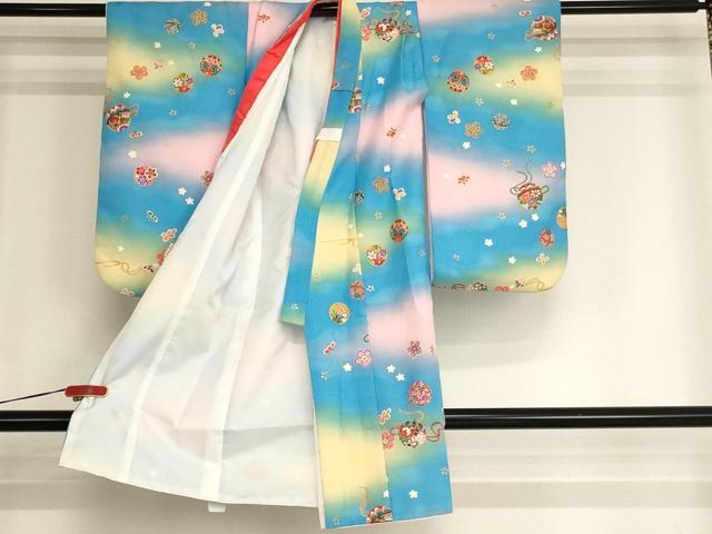 平和屋着物[]七五三　女の子　３歳　祝着　三つ身　被布セット　花手毬文　金彩　AABI2703ja