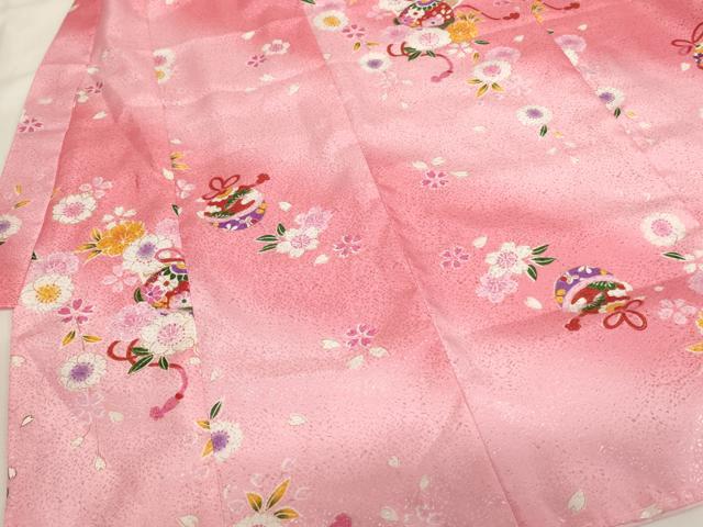 平和屋着物[]七五三　女の子　３歳　祝着　三つ身　被布セット　鈴　舞桜文　暈し染め　金彩　AABI2707ja