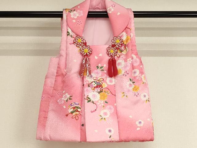 平和屋着物[]七五三　女の子　３歳　祝着　三つ身　被布セット　鈴　舞桜文　暈し染め　金彩　AABI2707ja
