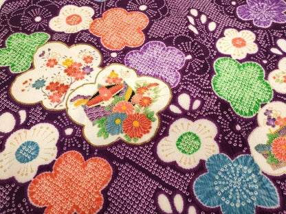 平和屋着物[]七五三　女の子　７歳　祝着　四つ身　長襦袢（無双仕立て・半衿刺繍）セット　駒刺繍　舞梅文　糸巻き　金彩　AABI2727ja