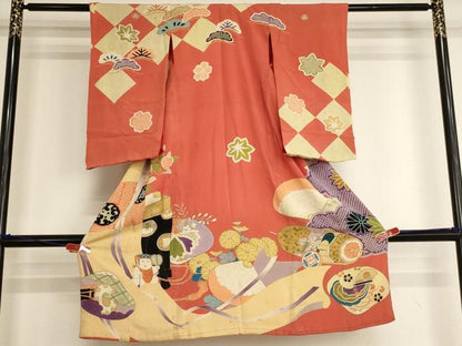 平和屋着物[]アンティーク　大正ロマン　お宮参り　女の子　祝着　産着　初着　のしめ　駒刺繍　童子　貝合せ花文　逸品　AABI2729ja