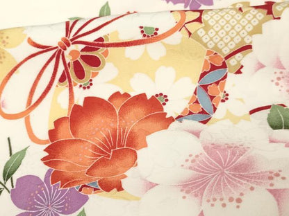 平和屋着物[]七五三　女の子　３歳　祝着　三つ身　鈴　桜　未使用　AABI2742ja