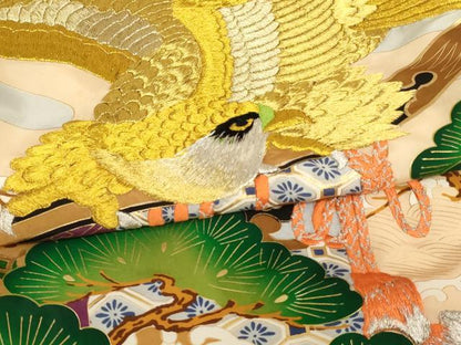 平和屋着物[]お宮参り　男の子　祝着　産着　初着　のしめ　刺繍　鷹　風景松文　金銀糸　金彩　逸品　AABI2775ja