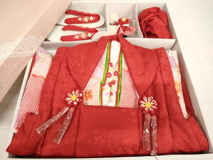 平和屋本店[]七五三　女の子　３歳　祝着　三つ身　長襦袢（単衣）・被布・小物セット　CouCou Memoire　金彩　箱付き　未使用　AABI2816ja