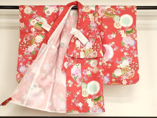 平和屋本店[]七五三　女の子　３歳　祝着　三つ身　長襦袢（単衣）・被布・小物セット　花手毬文　暈し染め 金彩 箱付き 未使用 AABI2818ja
