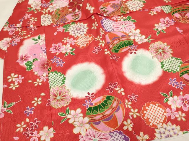 平和屋本店[]七五三　女の子　３歳　祝着　三つ身　長襦袢（単衣）・被布・小物セット　花手毬文　暈し染め 金彩 箱付き 未使用 AABI2818ja