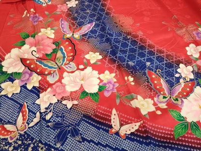 平和屋着物[]七五三　女の子　７歳　祝着　四つ身　長襦袢（単衣・半衿刺繍）セット　花蝶文　暈し染め　金彩　逸品　AABI2829ja