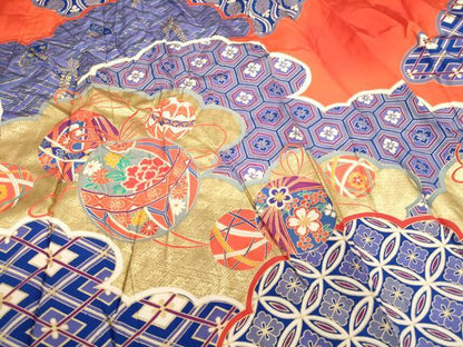平和屋着物[]七五三　女の子　７歳　祝着　四つ身　雲重ね手毬文　金彩　逸品　AABI2841ja