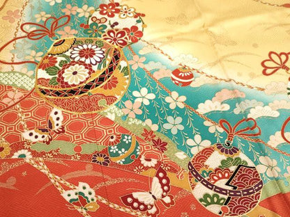 平和屋着物[]七五三 女の子 ７歳 祝着 四つ身 駒刺繍 鈴 花蝶文 暈し染め 金彩 逸品 AABI2868ja