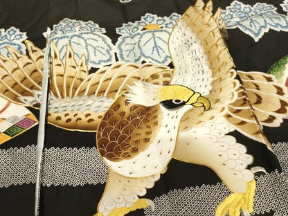 平和屋着物[]お宮参り 男の子 祝着 産着 初着 のしめ 駒刺繍 鷹 舞扇文 金彩 逸品 AABI2870ja
