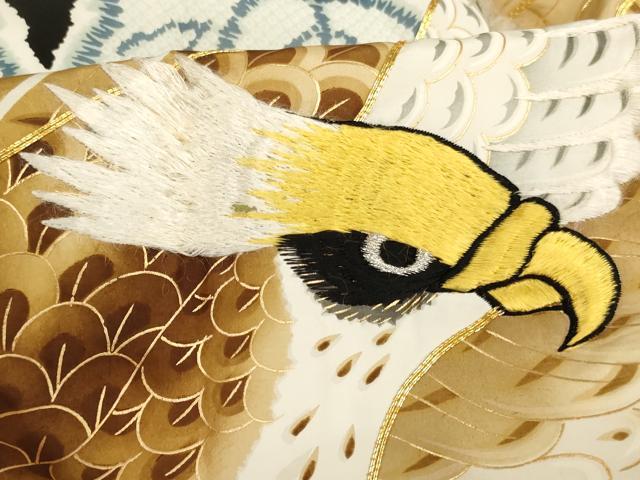 平和屋着物[]お宮参り 男の子 祝着 産着 初着 のしめ 駒刺繍 鷹 舞扇文 金彩 逸品 AABI2870ja