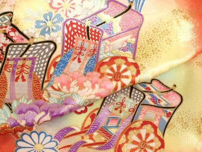 平和屋着物[]七五三 女の子 ７歳 祝着 四つ身 駒刺繍 御所車花文 暈し染め 金彩 AABI2887ja