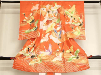 平和屋着物[]お宮参り　女の子　祝着　産着　初着　のしめ　刺繍　飛鶴文　金銀糸　金彩　逸品　AABI2889ja