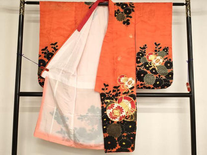 平和屋着物[]七五三　女の子　７歳　祝着　四つ身　長襦袢（無双仕立て・半衿刺繍）セット　駒刺繍　花鼓文　金彩　洗える着物　AABI2890ja