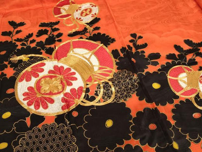 平和屋着物[]七五三　女の子　７歳　祝着　四つ身　長襦袢（無双仕立て・半衿刺繍）セット　駒刺繍　花鼓文　金彩　洗える着物　AABI2890ja