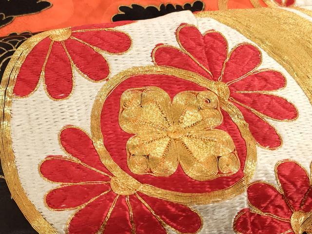 平和屋着物[]七五三　女の子　７歳　祝着　四つ身　長襦袢（無双仕立て・半衿刺繍）セット　駒刺繍　花鼓文　金彩　洗える着物　AABI2890ja