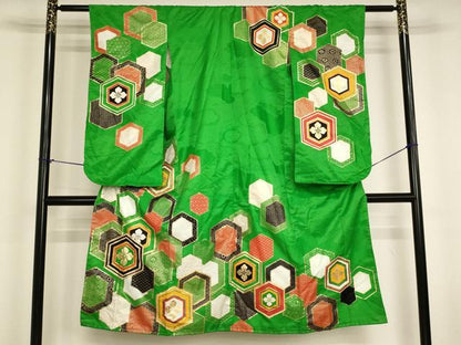 平和屋着物[]七五三　女の子　７歳　祝着　四つ身　駒刺繍　亀甲花文　金彩　洗える着物　AABI2905ja