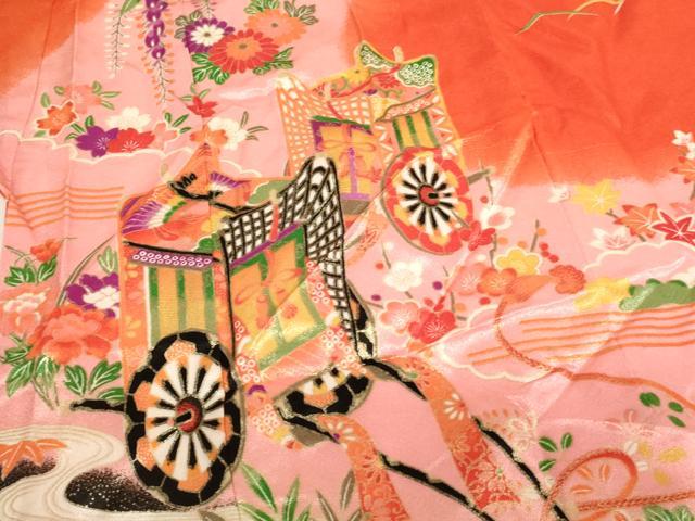 平和屋着物[]七五三　女の子　３歳　祝着　三つ身　御所車花文　暈し染め　金彩　洗える着物　未使用　AABI2911ja