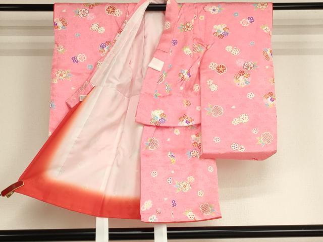 平和屋本店[]七五三　女の子　３歳　祝着　三つ身　長襦袢（単衣・半衿刺繍）・被布・小物セット　花丸文　金彩　箱付き　逸品　AABI2917ja