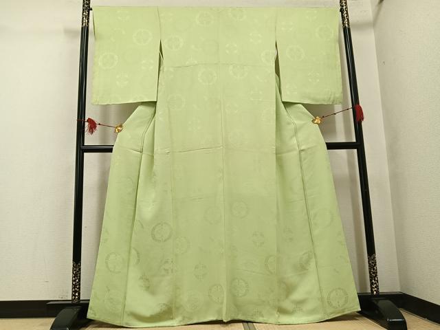 平和屋着物●上質な色無地　双蝶地紋　若菜色　正絹　逸品　AABI2992ph