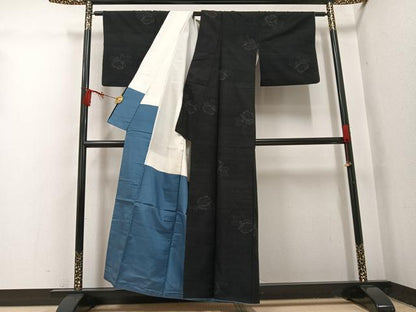 平和屋着物●結城紬　80亀甲　飛び亀甲　草花文　正絹　逸品　AABI3008ph