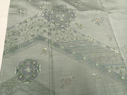 平和屋着物●本場大島紬　訪問着　中国三大刺繍　汕頭刺繍　スワトウ刺繍　花唐草文　正絹　逸品　未使用　AABI3017ph