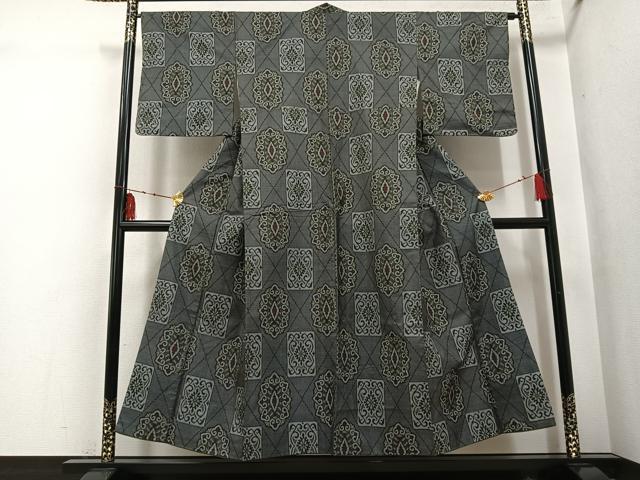平和屋着物●本場村山大島紬　舞花文　正絹　逸品　AABI3020ph