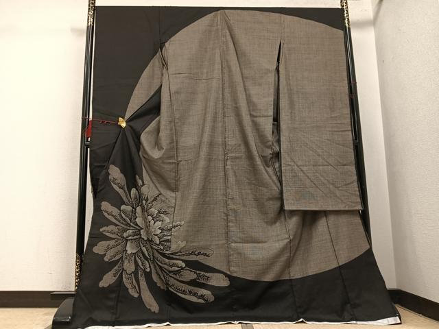 平和屋着物●本場大島紬 振袖 古代染色純泥染 カタス9マルキ 総絣 舞花文 興紬織物謹製 証紙付き 仮絵羽 逸品 未使用 AABI3024ph