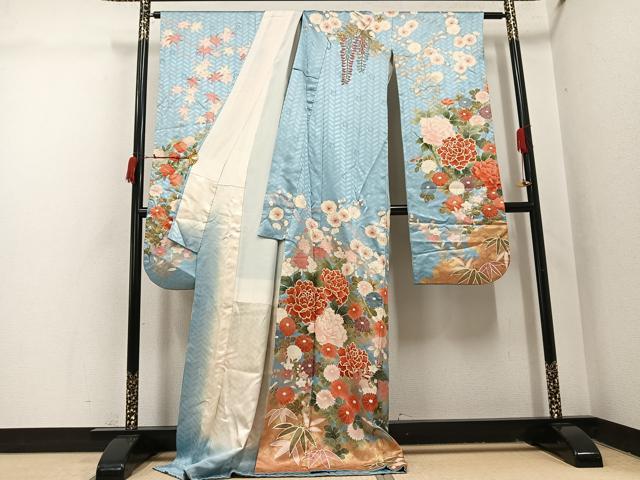 平和屋着物●十日町老舗ブランド　吉澤友禅　吾妻徳穂　振袖　駒刺繍　草花文　金彩　ロング丈　正絹　逸品　AABI3089ph