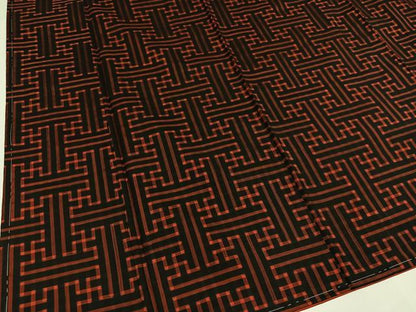 平和屋着物●本場大島紬　龍郷絣　秋名バラ　黒地　正絹　逸品　未使用　AABI3102ph