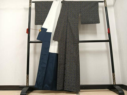 平和屋着物●本場大島紬　龍郷絣　秋名バラ　正絹　逸品　AABI3109ph