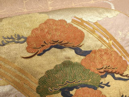 平和屋着物▼総刺繍　袋帯　駒刺繍　鬘帯松文　金通し地　正絹　逸品　AABI3663wj