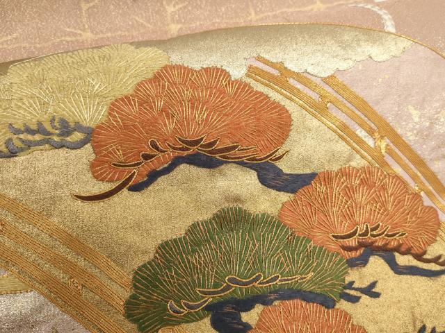 平和屋着物▼総刺繍　袋帯　駒刺繍　鬘帯松文　金通し地　正絹　逸品　AABI3663wj