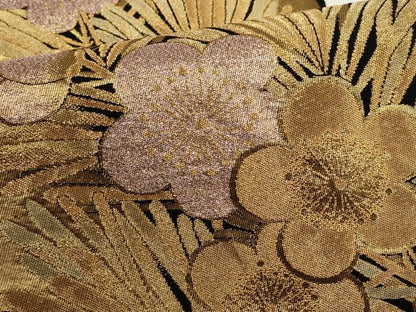平和屋着物▼六通柄袋帯 梅 松葉 黒地 金糸 正絹 逸品 AABI3702wj