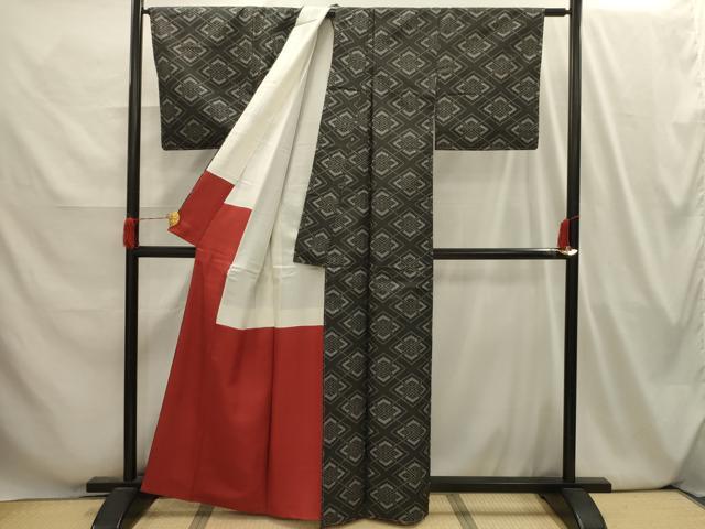 平和屋着物■本場村山大島紬　花菱文　黒地　正絹　逸品　AABI4026sx
