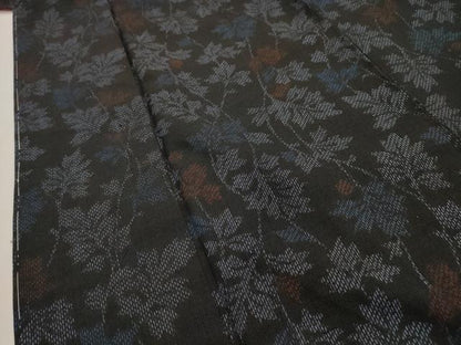 平和屋着物■上質な紬　枝葉文　黒地　正絹　逸品　AABI4044sx