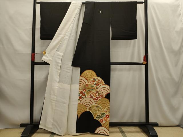 平和屋着物■豪華黒留袖　駒刺繍　花宝尽くし青海波　金彩　正絹　逸品　AABI4076sx