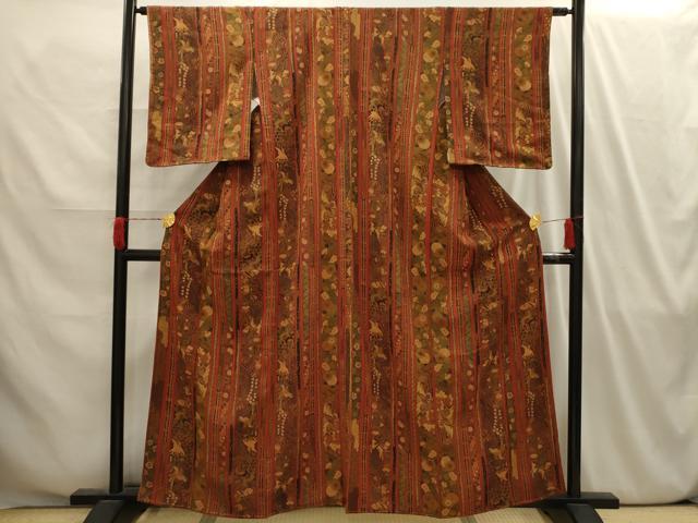 平和屋着物■上質な小紋 鳥獣花間道 鬼しぼ縮緬 正絹 逸品 未使用 AABI4166sx