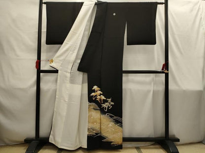 平和屋着物■豪華黒留袖　駒刺繍　松竹梅立波飛鶴文　暈し染め　金彩　正絹　逸品　AABI4212sx