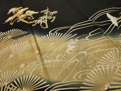 平和屋着物■豪華黒留袖　駒刺繍　松竹梅立波飛鶴文　暈し染め　金彩　正絹　逸品　AABI4212sx