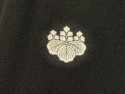 平和屋着物■豪華黒留袖　駒刺繍　群れ鶴風景文　暈し染め　金彩　正絹　逸品　AABI4247sx